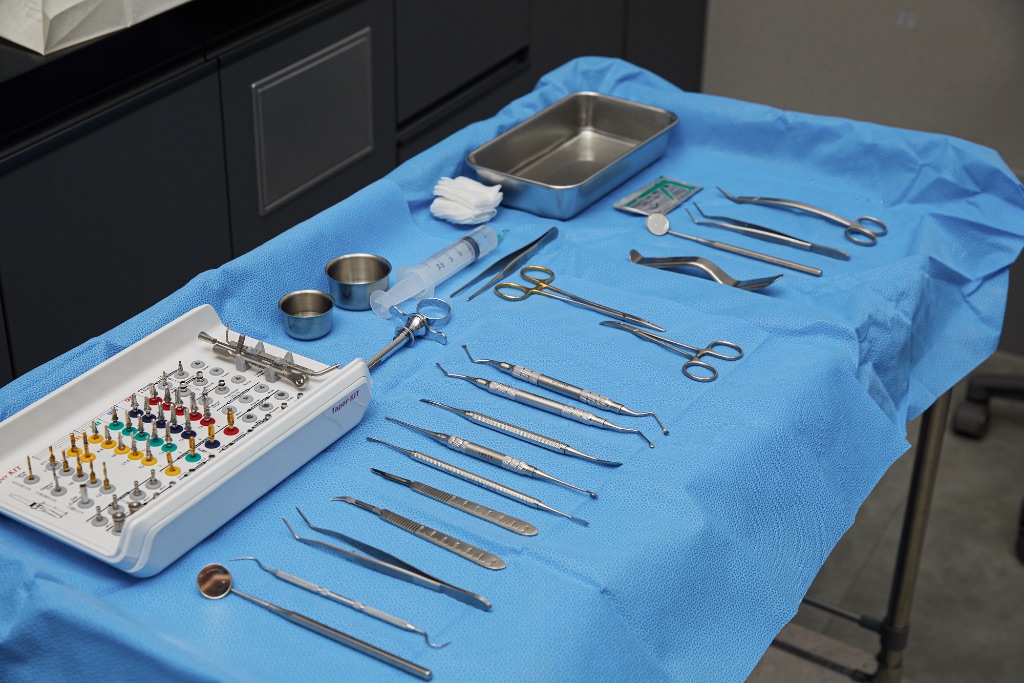 수술 기구 전체 셋업